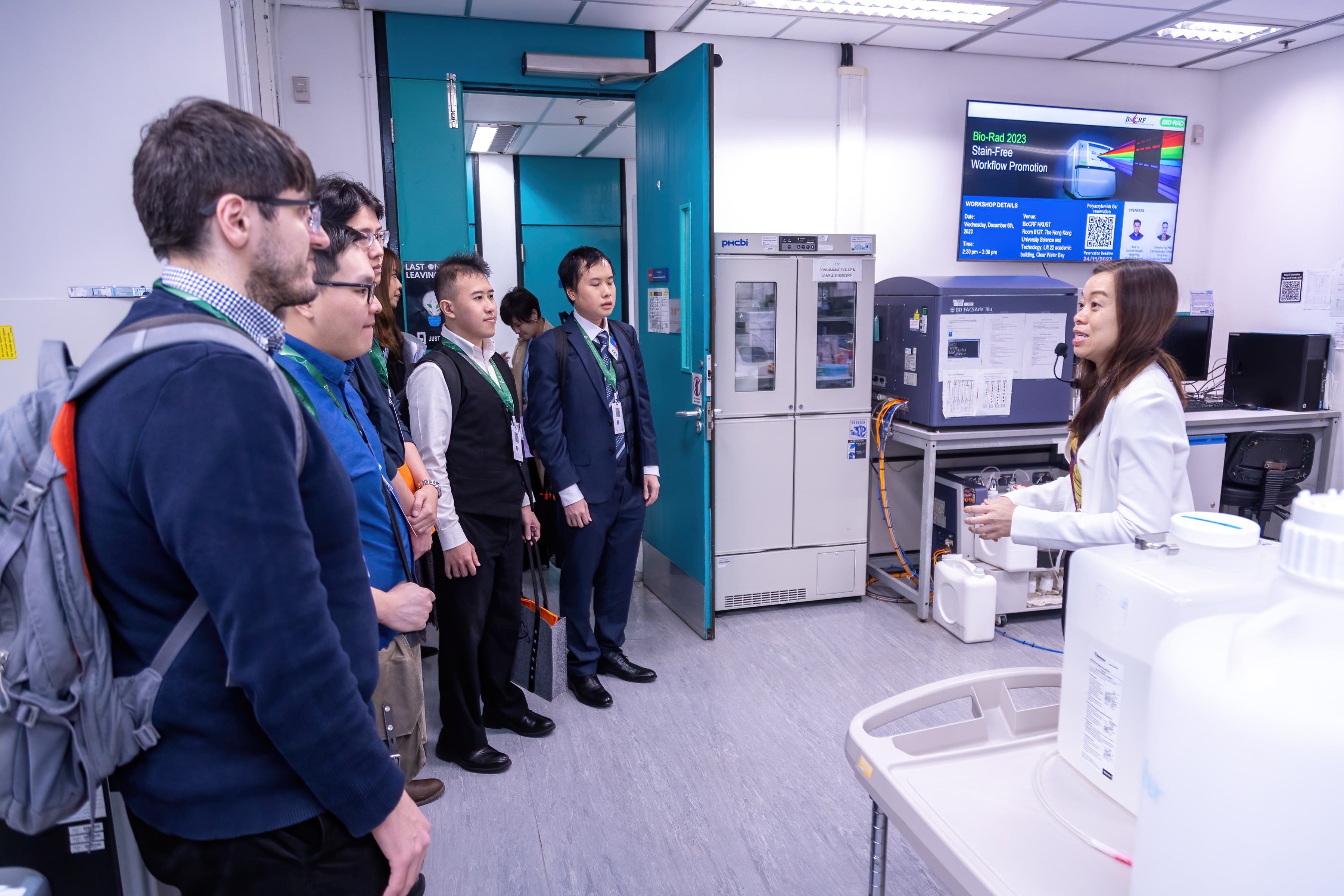 As part of the visit, young scientists had the opportunity to explore the Biosciences Central Research Facility and learn about its cutting-edge technology.
