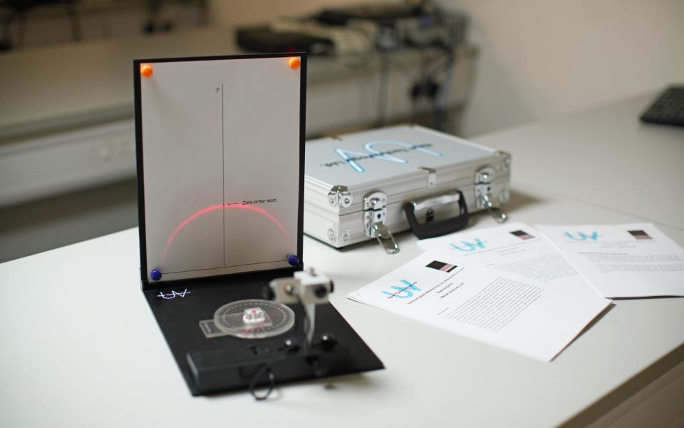The kit, derived from Prof. Sou's accidental discovery of a novel reflected electron diffraction phenomenon, has two learning levels of the kit tailor-made for high school and university students.
