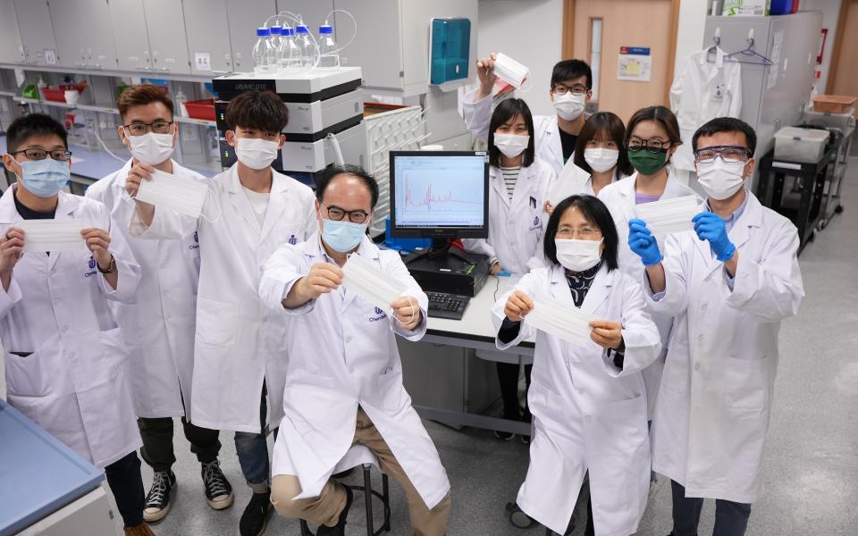 Prof. CHAN Wan (Fourth left), Prof. YU Jianzhen (Second right) and their research teams.